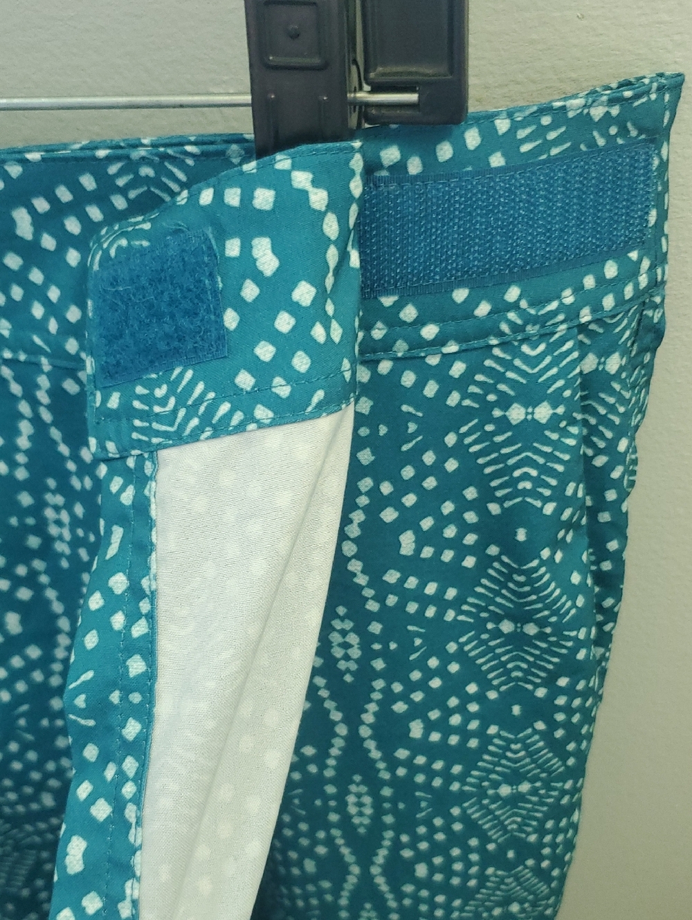 RipSkirt Hawaii Teal Patterned Adjustable Skirt Size Large Sweet Feet (4) - Picture 4 of 10